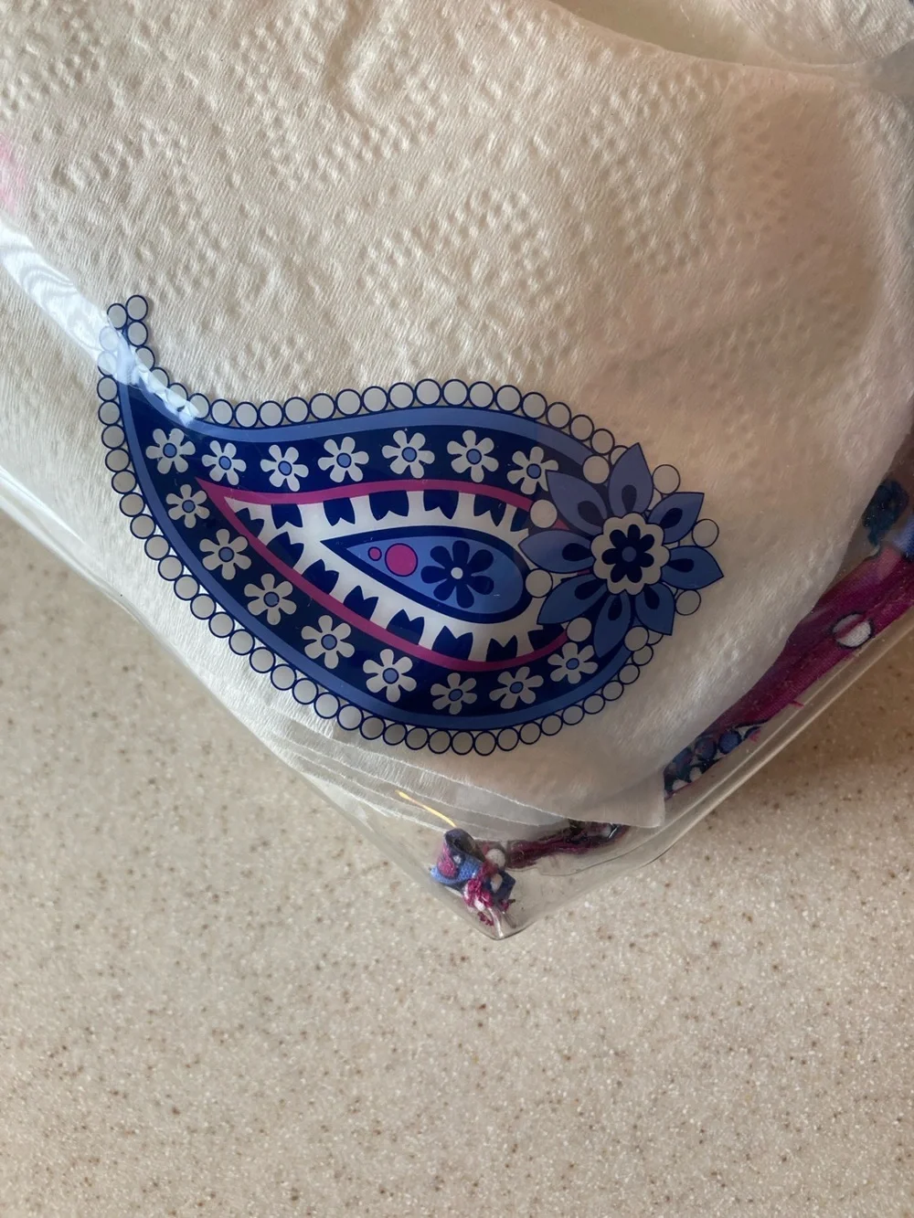 NWOT Vera Bradley Clear Cosmetic Zip Pouch Boysenberry Pattern Trim